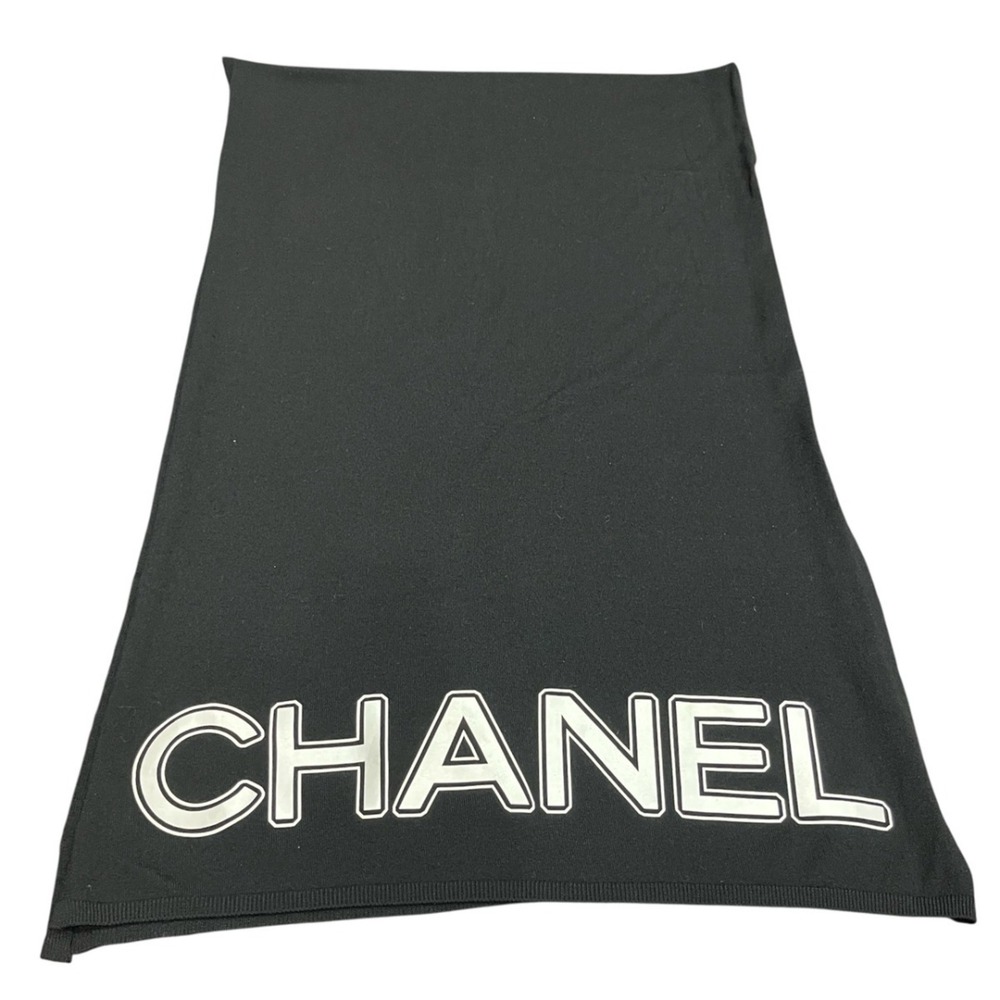 Chanel wool scarf